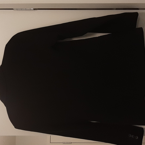 Classic black blazer - Picture 7 of 8